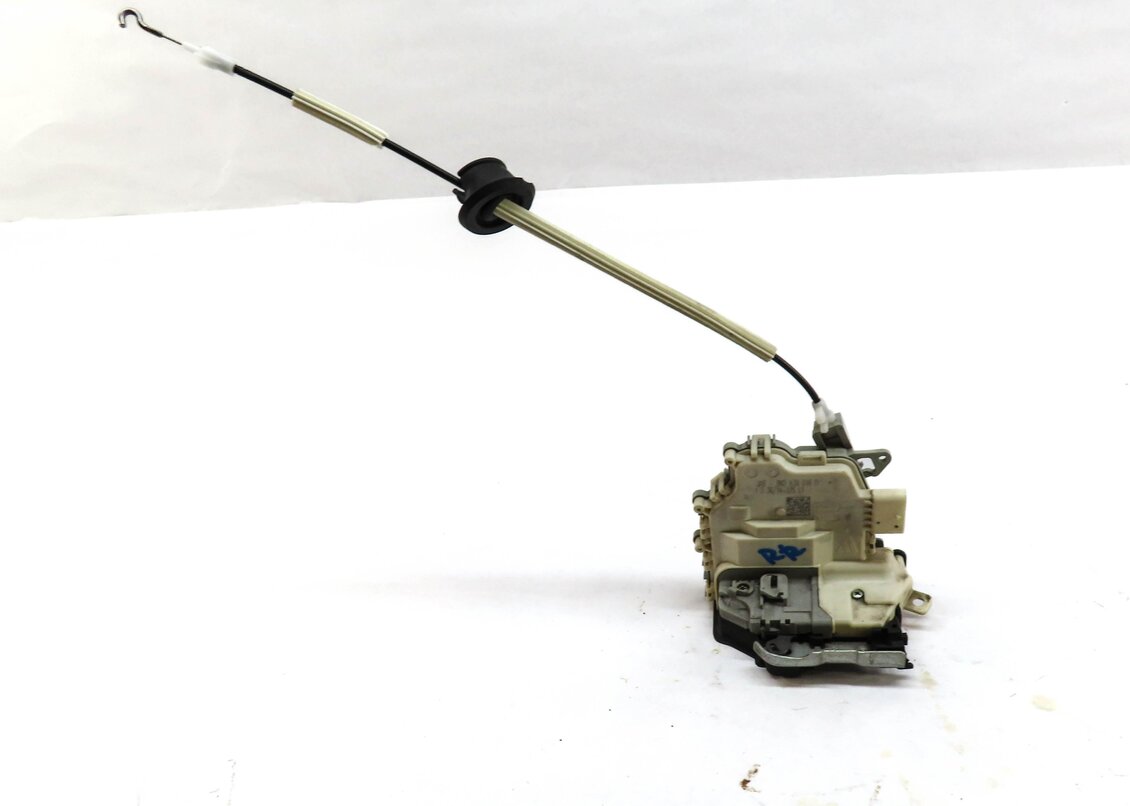 10-18 AUDI A3 A4 A8 Q3 Q5 S3 S4 SQ5 S8 (B8 D4 4H 8K 8R 8V) RIGHT REAR DOOR LATCH