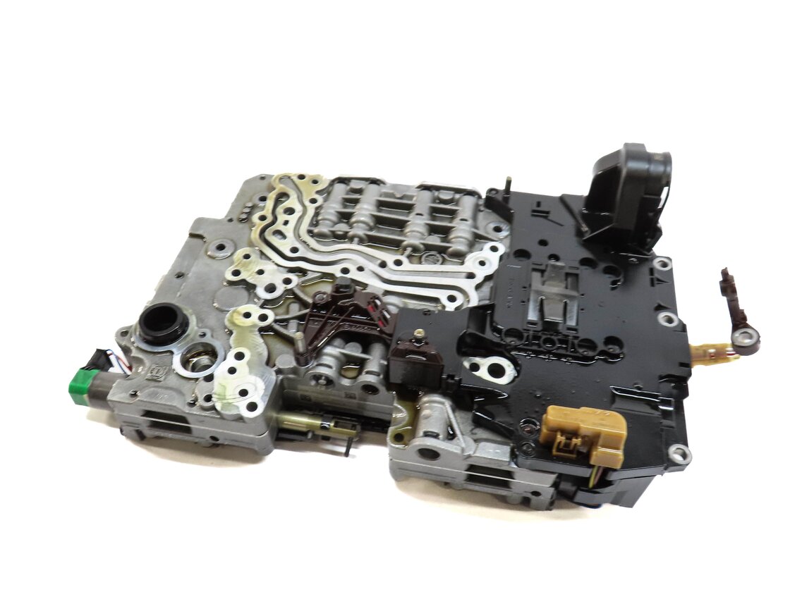 Thumbnail 1: 2013 BMW 535iGT 535i (F07 F10) 8HP-45Z - A/T AUTOMATIC TRANSMISSION VALVE BODY
