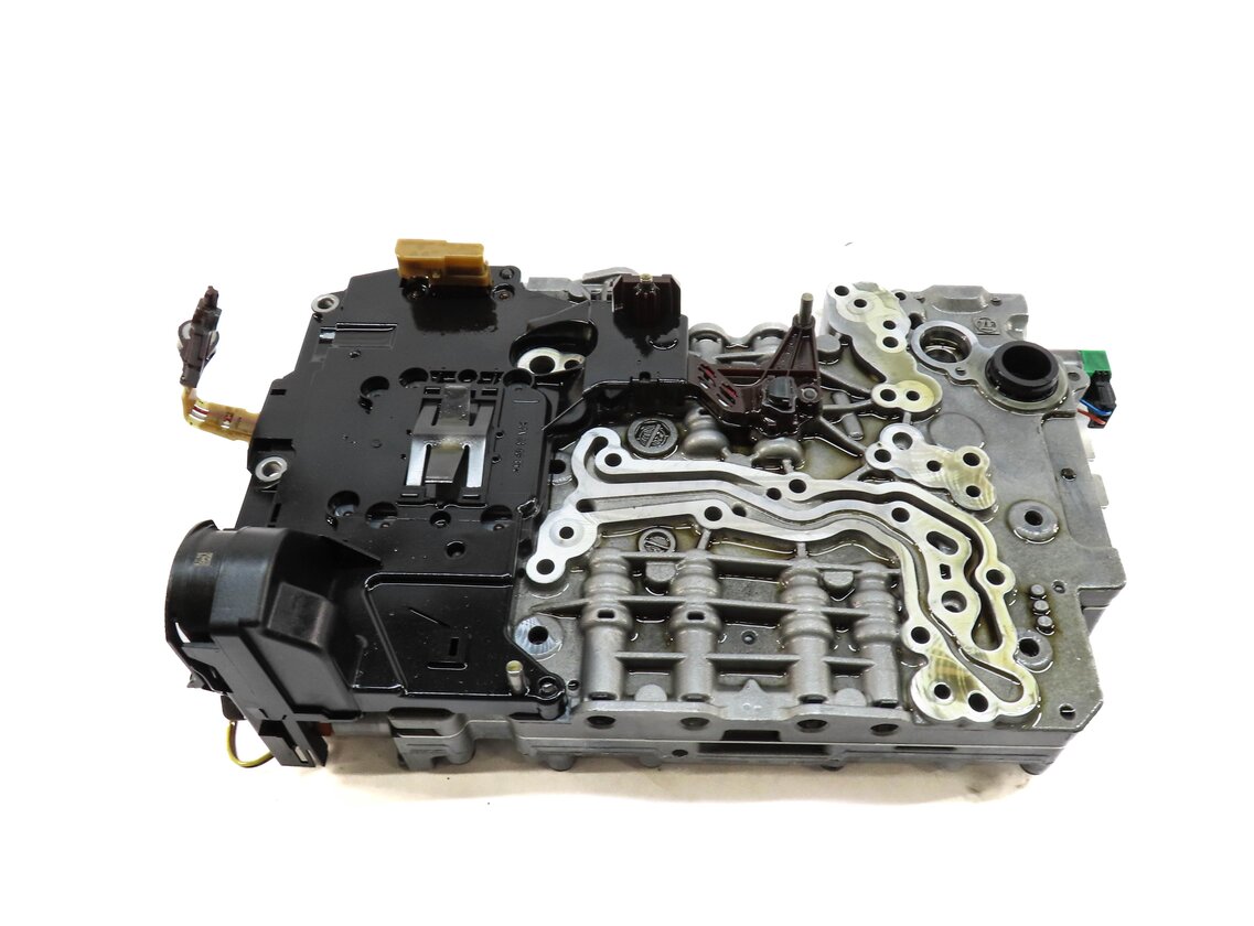 Thumbnail 3: 2013 BMW 535iGT 535i (F07 F10) 8HP-45Z - A/T AUTOMATIC TRANSMISSION VALVE BODY