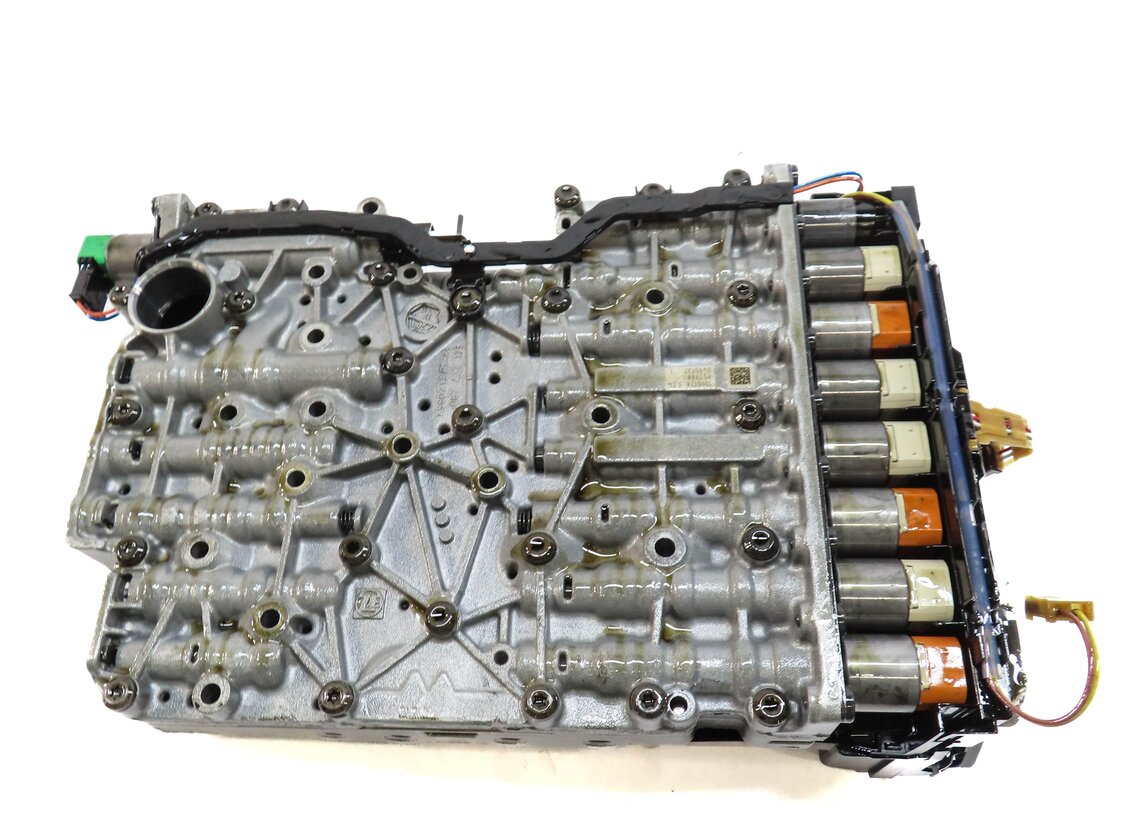Thumbnail 5: 2013 BMW 535iGT 535i (F07 F10) 8HP-45Z - A/T AUTOMATIC TRANSMISSION VALVE BODY
