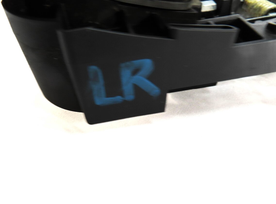Thumbnail 5: 09-19 BMW 5 6 7 SERIES (F01 F07 F10 F12) LEFT REAR COMFORT DOOR HANDLE (WHITE)