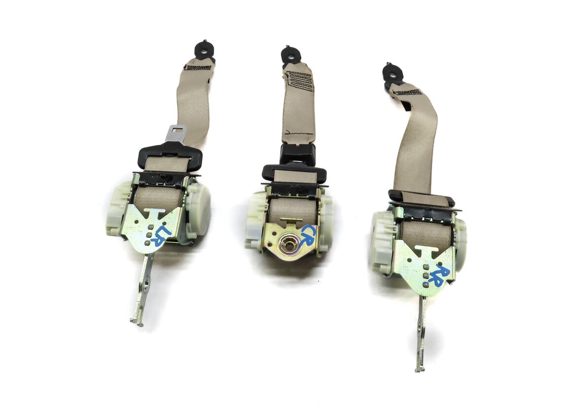 Thumbnail 3: 2013 BMW 535i (F10) REAR SEAT LEFT CENTER RIGHT SEATBELT RETRACTOR SET (BEIGE)