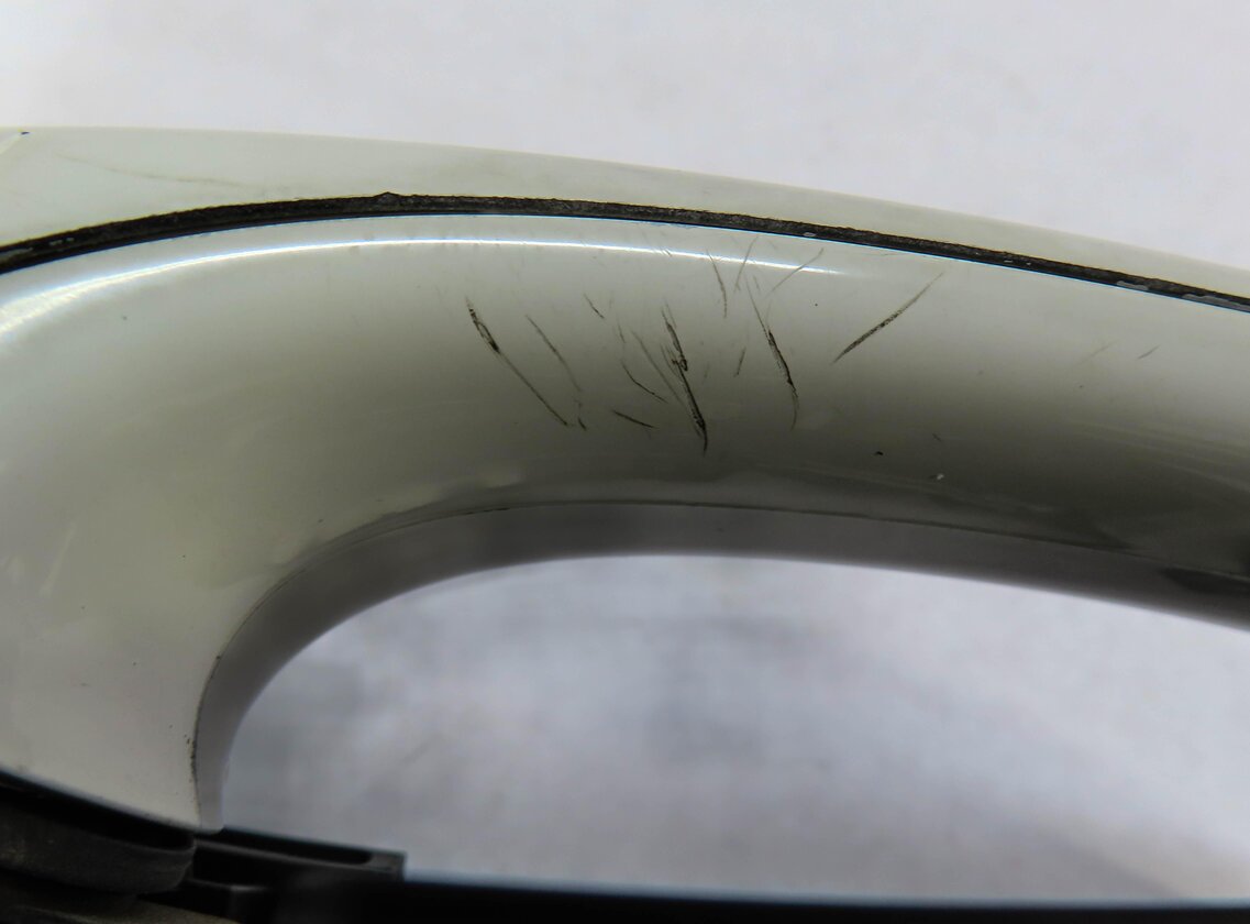 Thumbnail 7: 11-16 BMW 528i 535i 550i M5 (F10) LEFT FRONT DRIVER COMFORT DOOR HANDLE (WHITE)