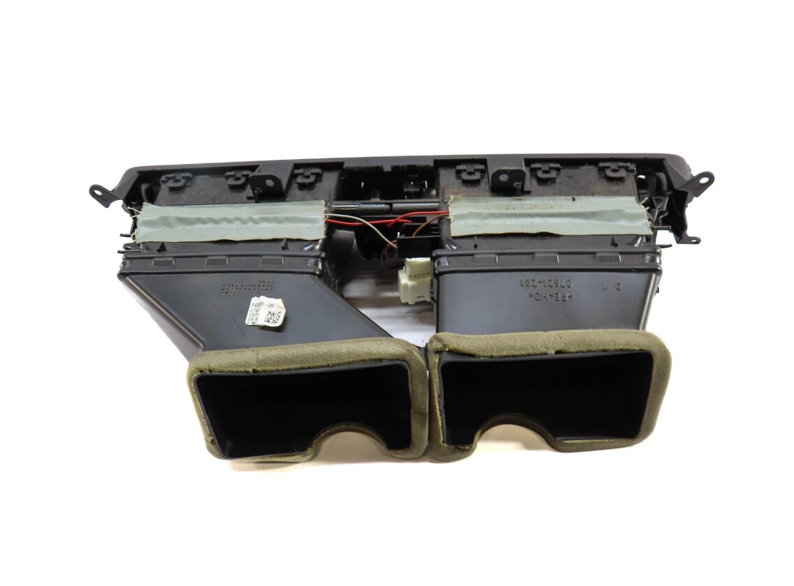 Thumbnail 3: 2013 BMW 535i (F10) CENTER DASH HEATER A/C AIR VENT w/ HAZARD & LOCK SWITCH
