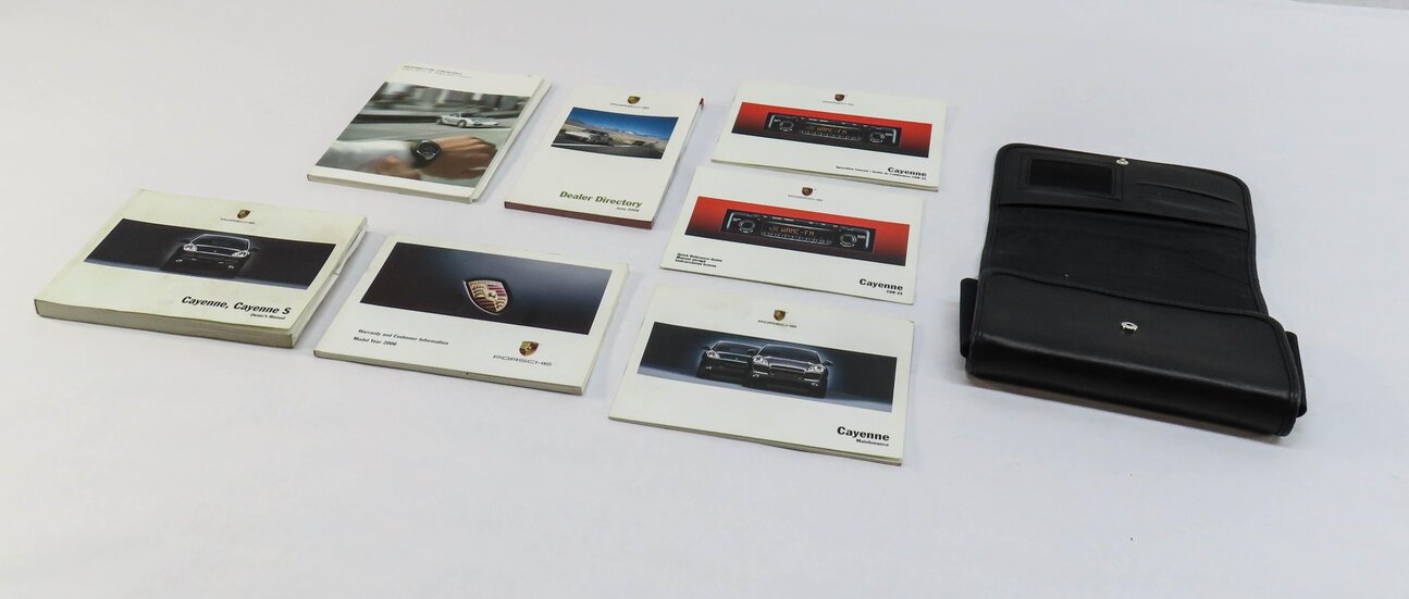 Thumbnail 3: 2006 PORSCHE CAYENNE (955) OWNERS MANUAL BOOK BOOKLET GUIDE SET w/ CASE