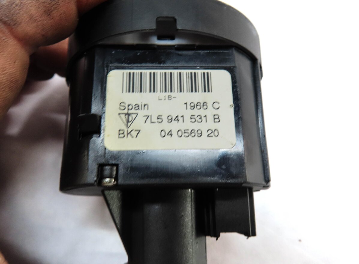 Thumbnail 4: 2003-2010 PORSCHE CAYENNE (955 957) HEADLIGHT SWITCH HEAD LIGHT CONTROL KNOB