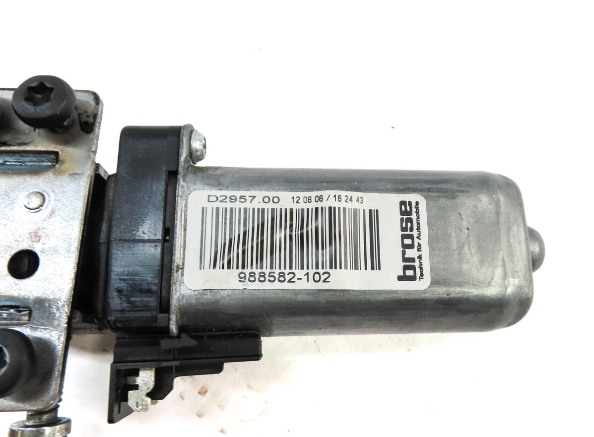 Thumbnail 6: 2006 PORSCHE CAYENNE (955) FRONT LEFT DRIVER SEAT ADJUSTMENT MOTOR SET-3
