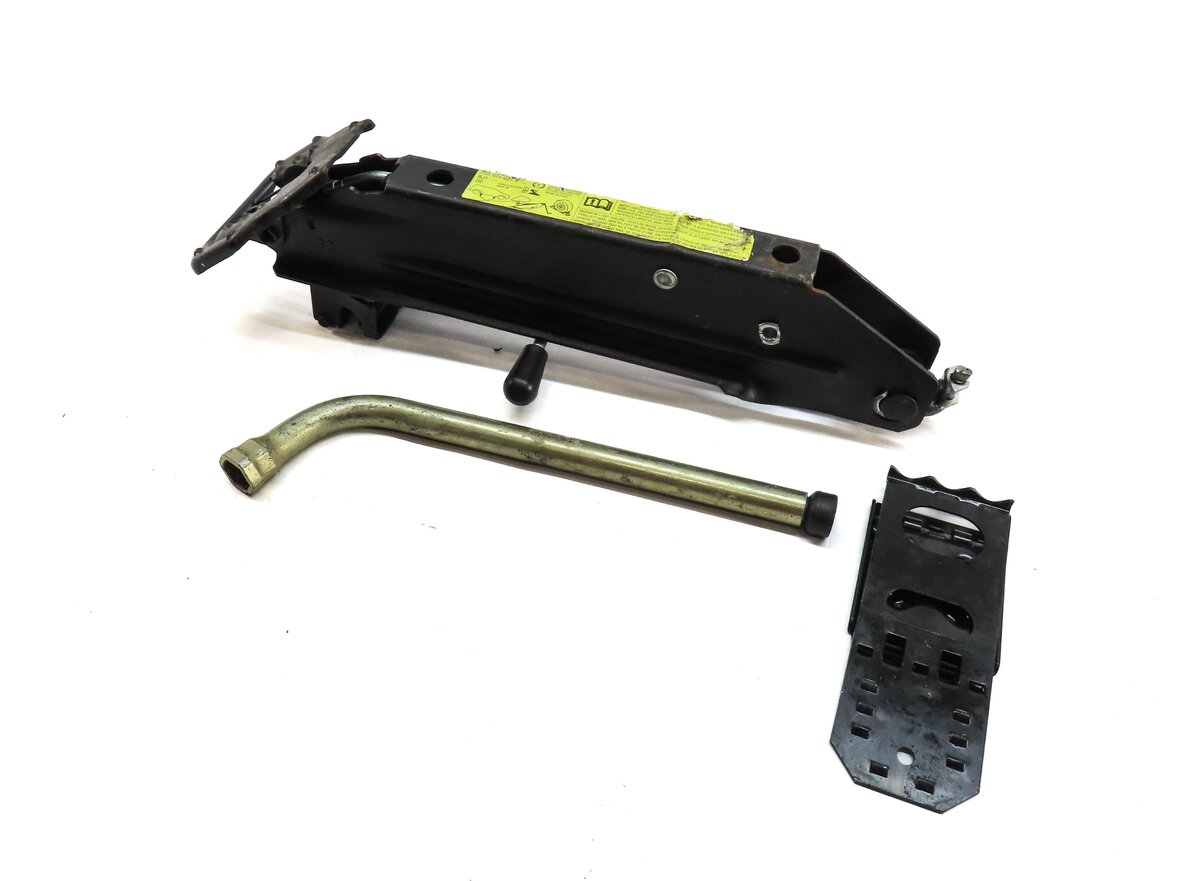Thumbnail 1: 2003-2010 PORSCHE CAYENNE (955 957) SPARE TIRE JACK LUG WRENCH TOOL KIT SET