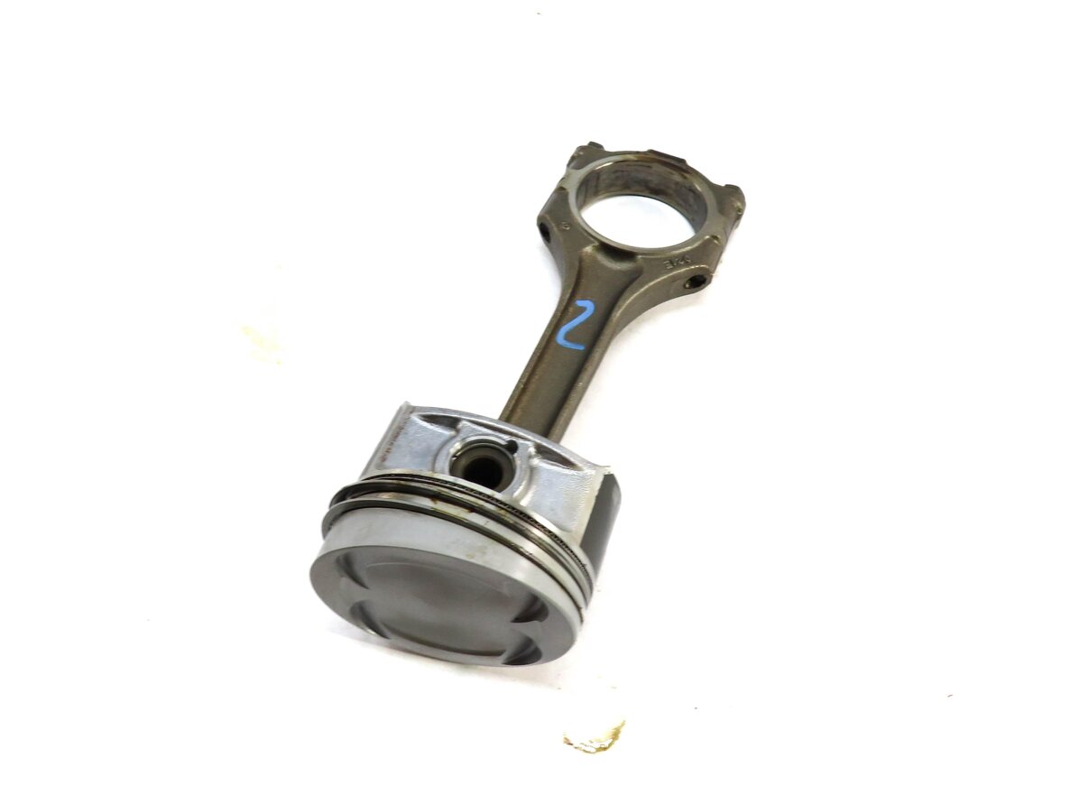 Thumbnail 1: 2004-2006 PORSCHE CAYENNE (955) 3.2L VR6 ENGINE PISTON w/ CONNECTING ROD