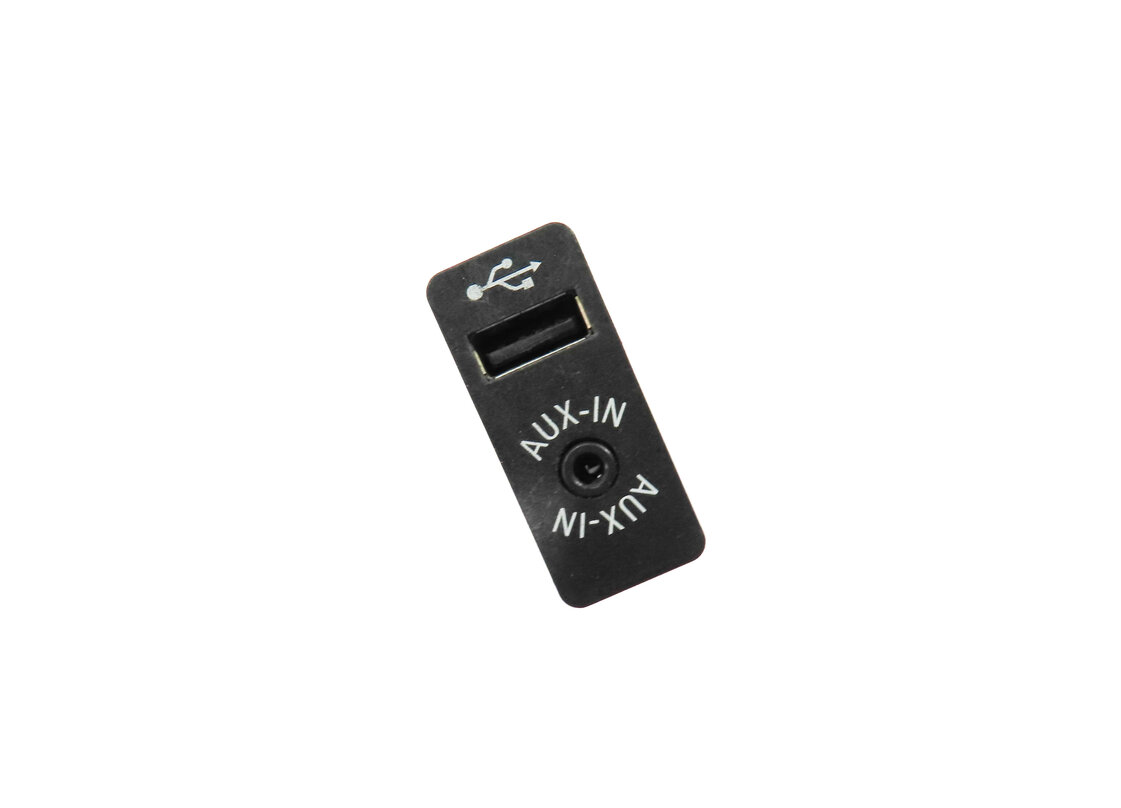 Thumbnail 6: 2014 BMW X5 (F15) AUX-IN USB AUXILIARY INPUT JACK PANEL CHARGING PORT