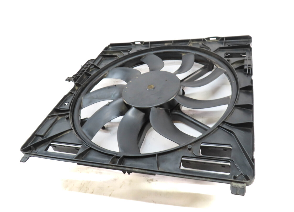 Thumbnail 11: 14-19 BMW X5 X6 (F15 F16) 4.4L N63 TURBO 850 WATT RADIATOR FAN & SHROUD ASSEMBLY