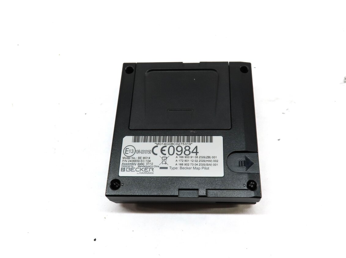 Thumbnail 3: 2014 MERCEDES CLA250 (C117) BECKER GPS MAP PILOT NAVIGATION CONTROL MODULE
