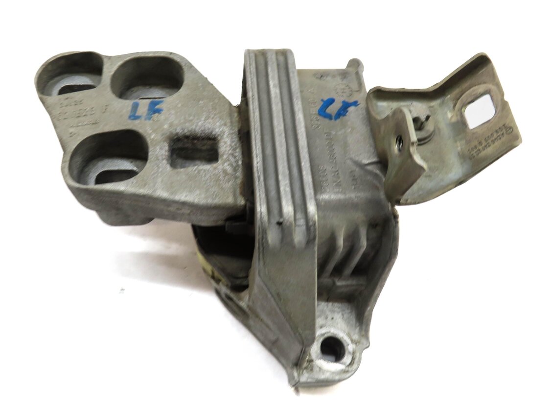 Thumbnail 5: 2014 MERCEDES CLA250 (C117) 2.0L M270 TURBO ENGINE TRANSMISSION MOUNT BRACKET