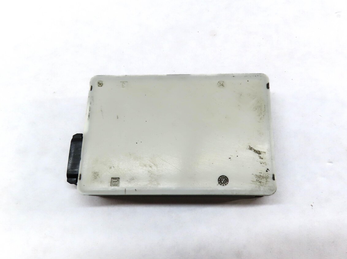 Thumbnail 3: 2014-2016 MERCEDES CLA250 CLA45 (C117 W117) REAR BLIND SPOT RADAR SENSOR MODULE