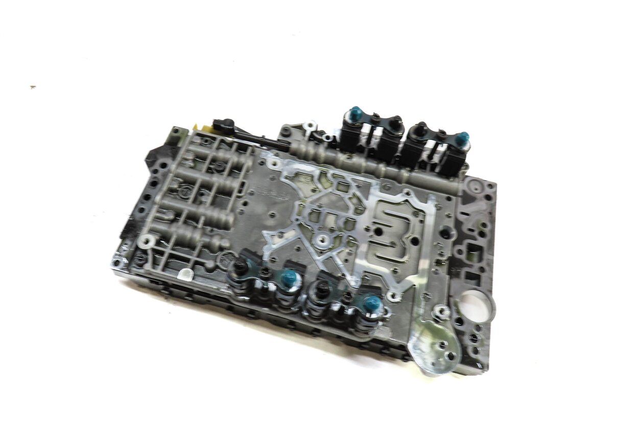 Thumbnail 2: 12-13 MERCEDES ML350 R350 (W166 R251) 722.9 A/T TRANSMISSION VALVE BODY BLOCK