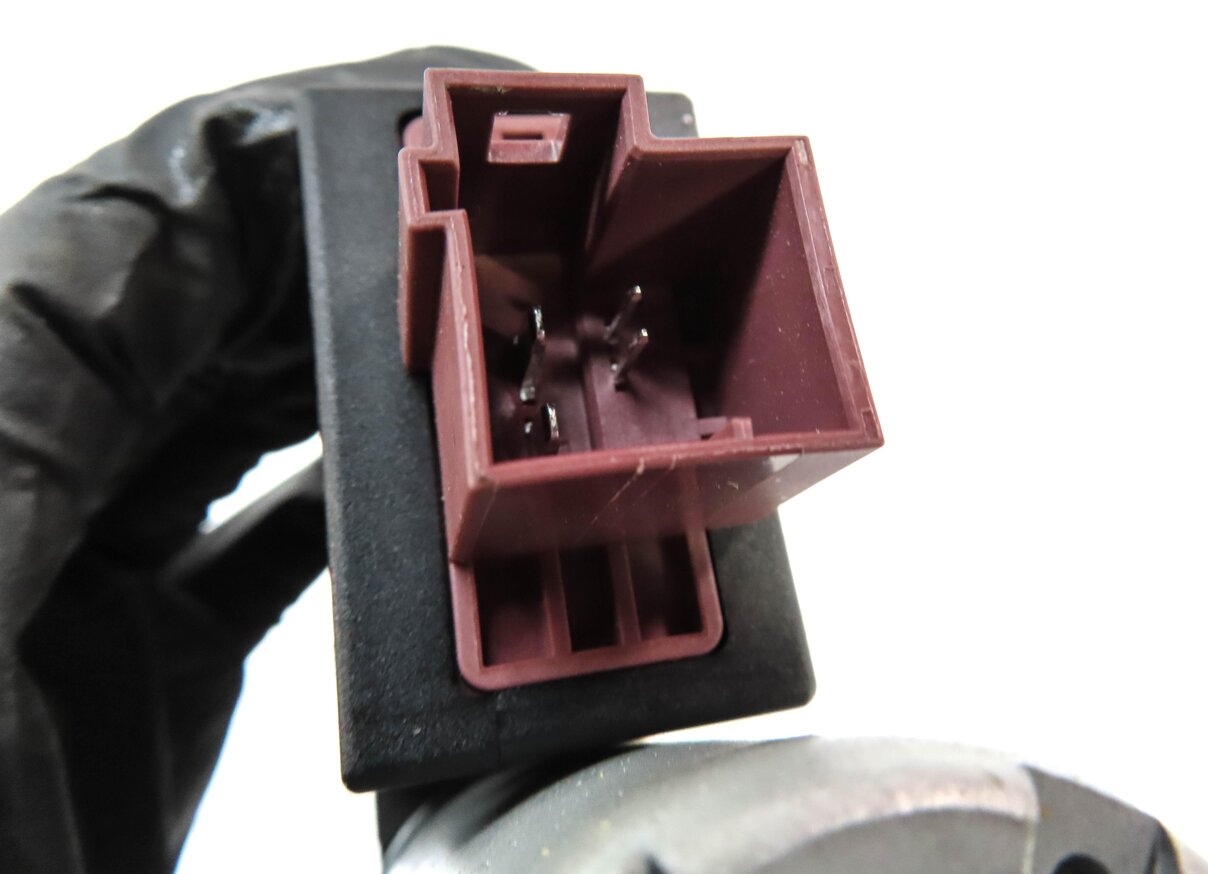 Thumbnail 4: 2012-2019 MERCEDES GL350 GL450 GL550 ML250 ML350 ML550 (W166 X166) SUNROOF MOTOR