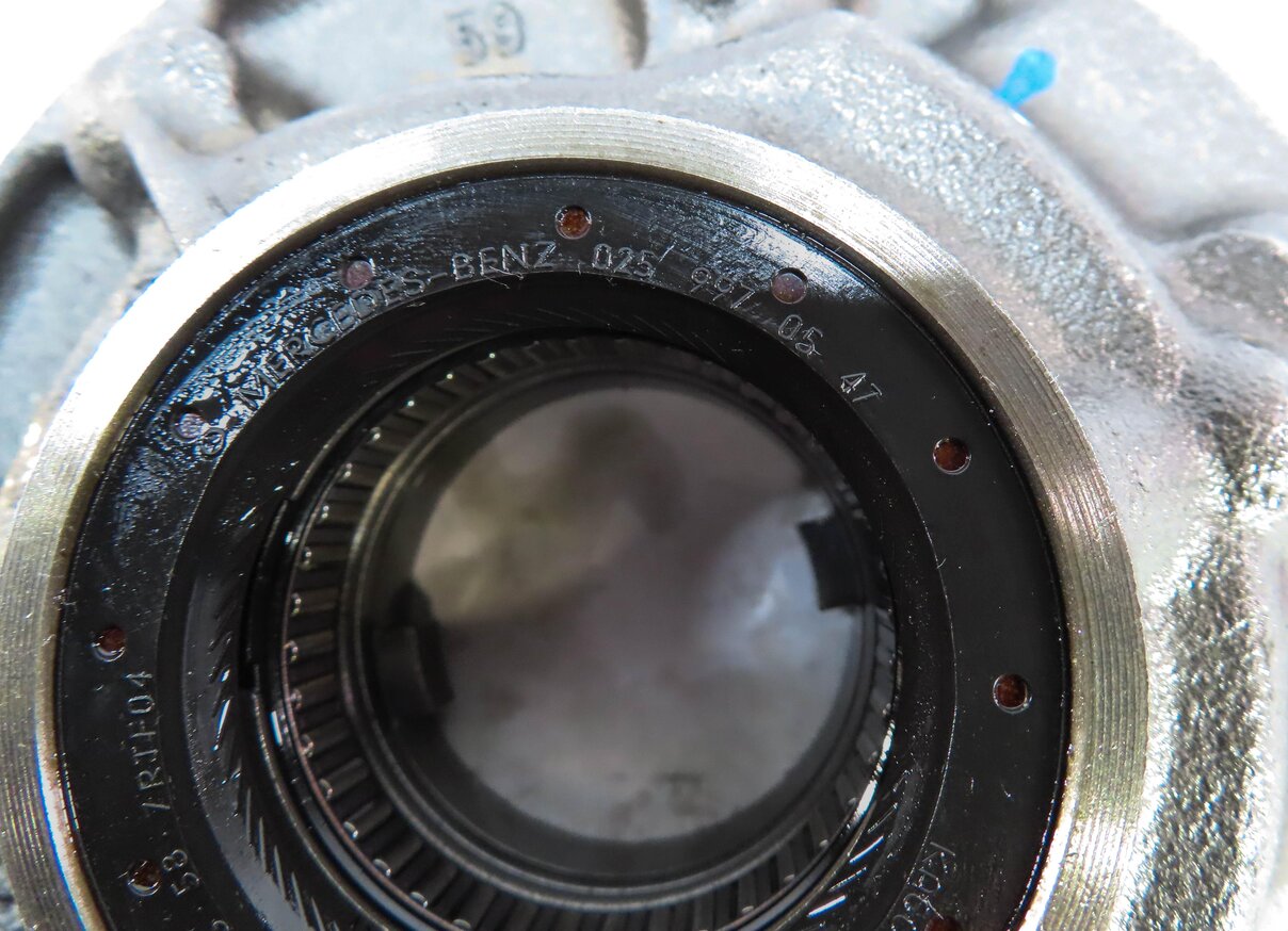 Thumbnail 8: 12-13 MERCEDES ML350 R350 (W166 R251) 722.9 A/T AUTOMATIC TRANSMISSION OIL PUMP