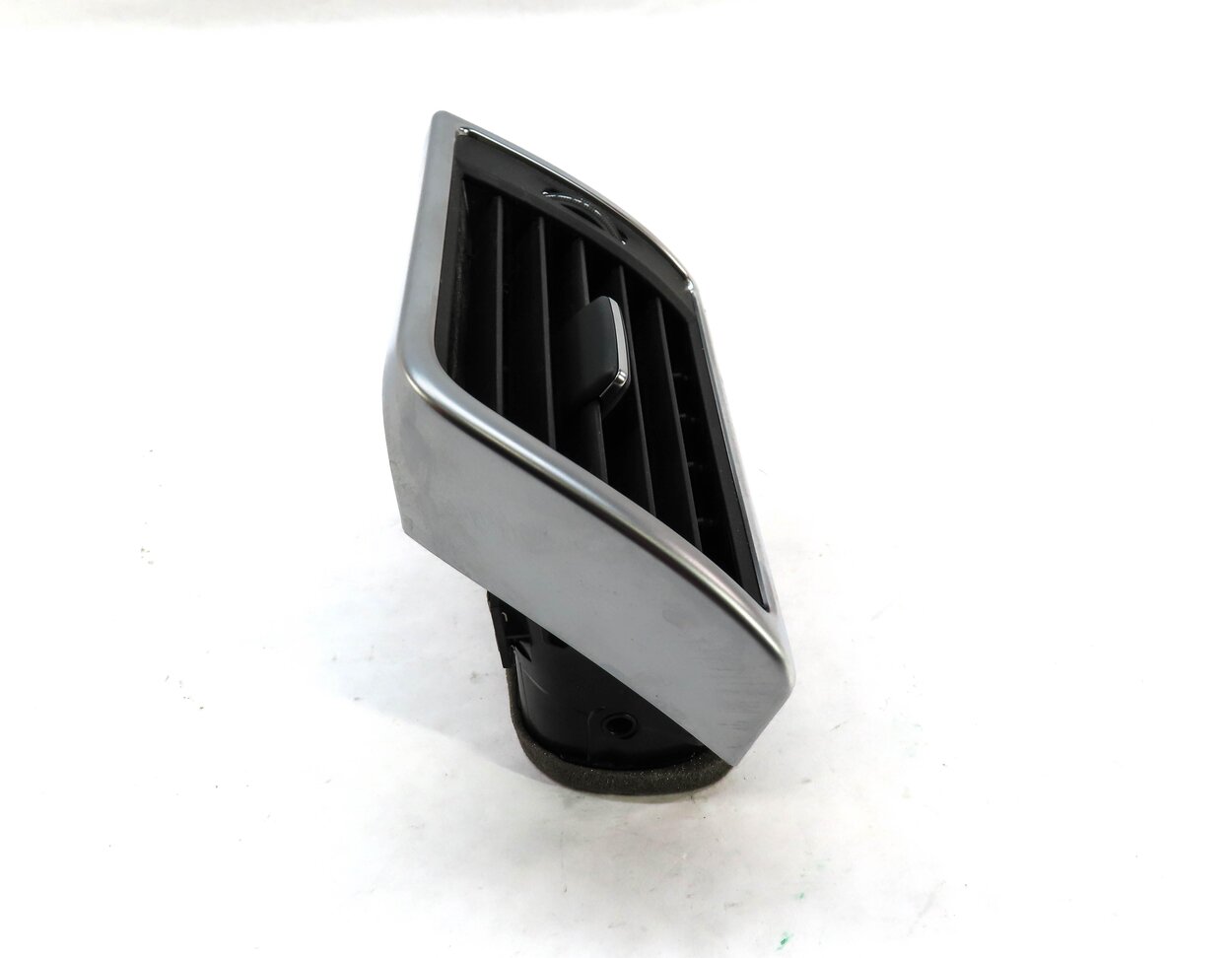 Thumbnail 6: 2012 MERCEDES ML350 (W166) FRONT RIGHT PASSENGER OUTER DASH HEATER A/C AIR VENT