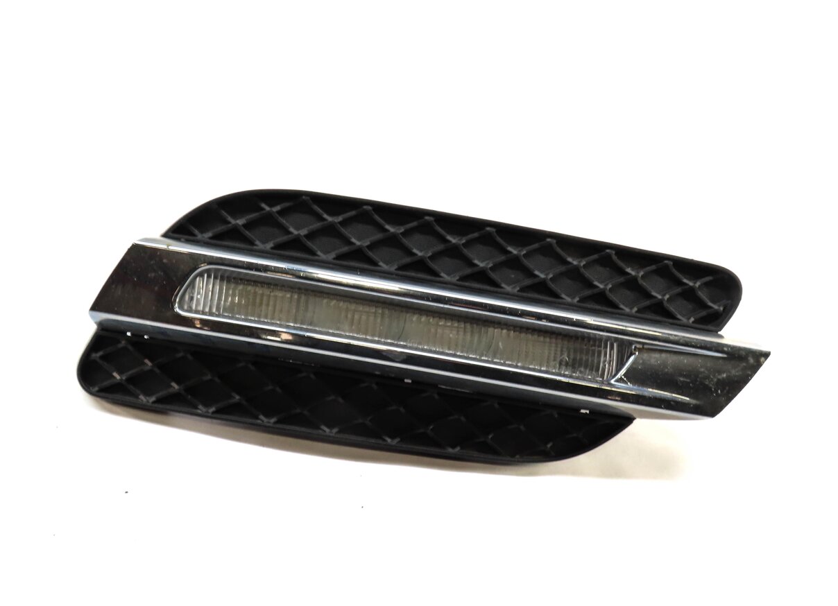 2012 MERCEDES ML350 ML550 (W166) FRONT RIGHT PASSENGER DRL FOGLIGHT LIGHT LAMP