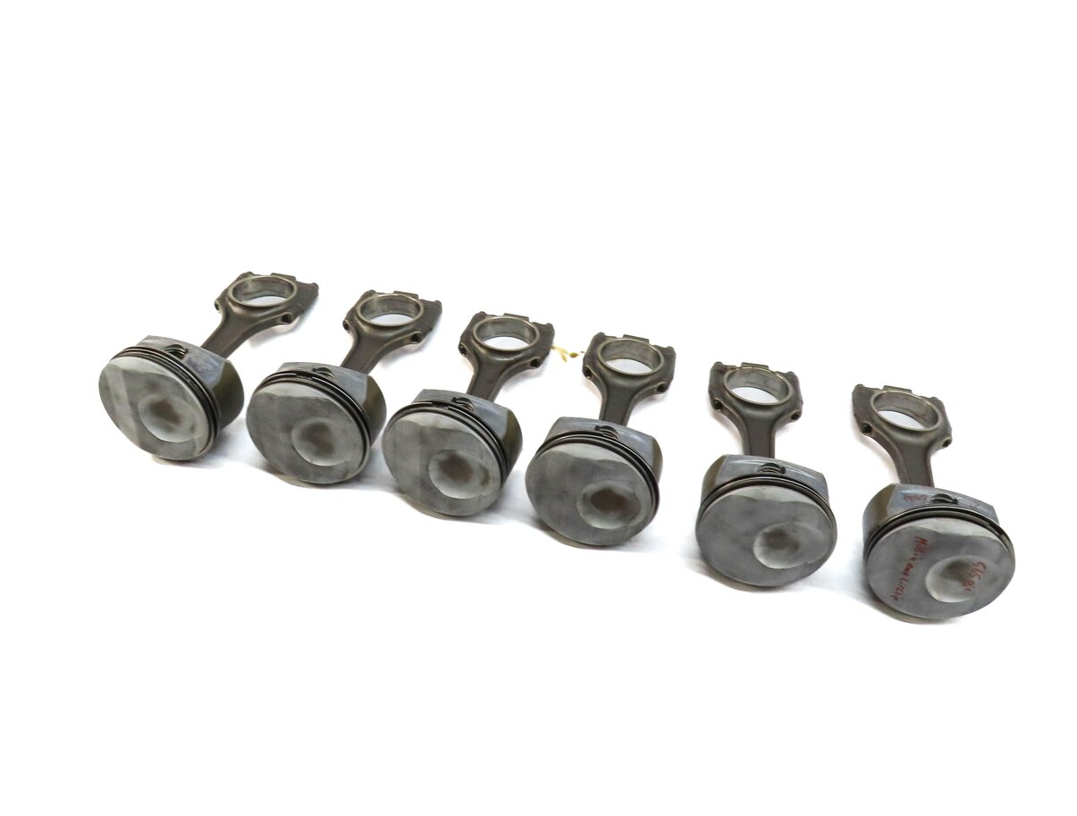 08-12 PORSCHE CAYENNE PANAMERA (958 970) 3.6L M46 / 4.8L M48 ENGINE PISTON SET
