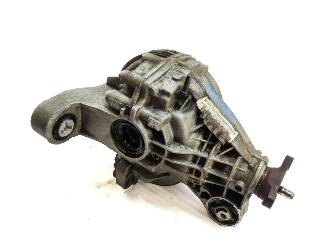 2011-2016 PORSCHE PANAMERA (970 G1) 3.6L - REAR DIFFERENTAIL GEAR CARRIER