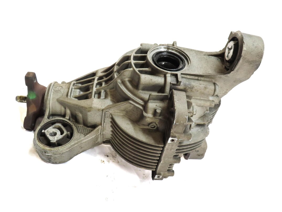Thumbnail 5: 2011-2016 PORSCHE PANAMERA (970 G1) 3.6L - REAR DIFFERENTAIL GEAR CARRIER