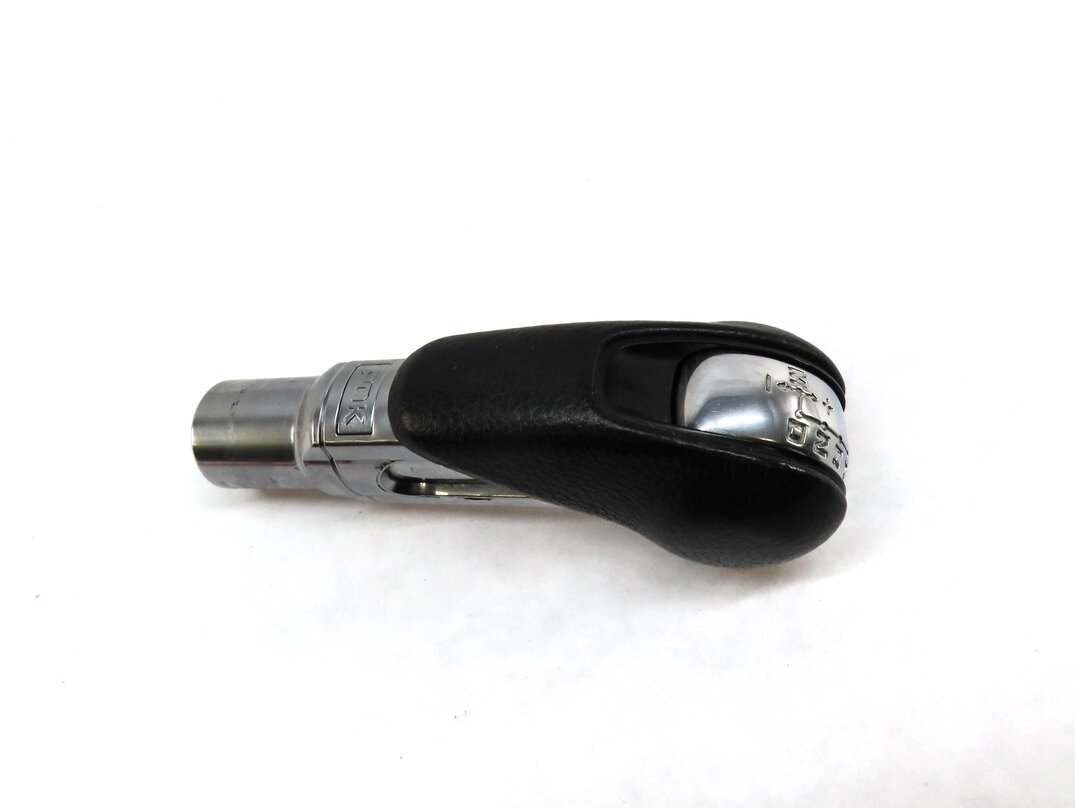 Thumbnail 2: 2012 PORSCHE PANAMERA (970 G1) AUTOMATIC SHIFTER SHIFT KNOB (BLACK & SILVER)