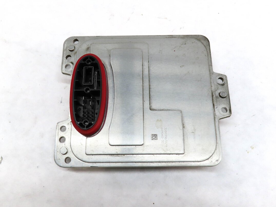 Thumbnail 2: 2012 PORSCHE PANAMERA (970 G1) LEFT HEADLIGHT HEAD LAMP BALLAST CONTROL MODULE