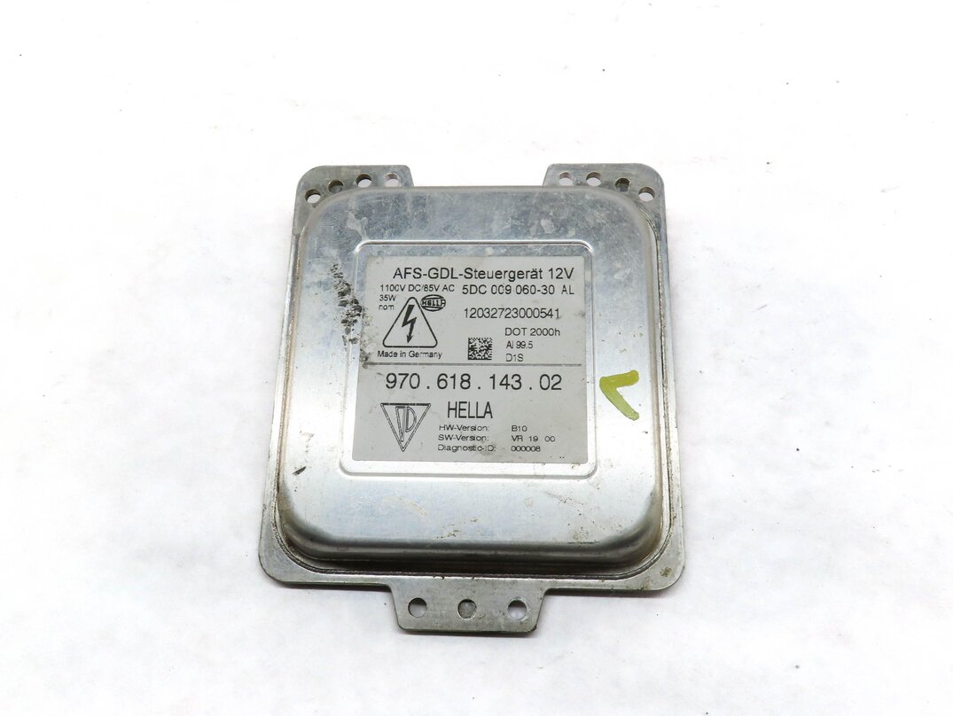 Thumbnail 3: 2012 PORSCHE PANAMERA (970 G1) LEFT HEADLIGHT HEAD LAMP BALLAST CONTROL MODULE