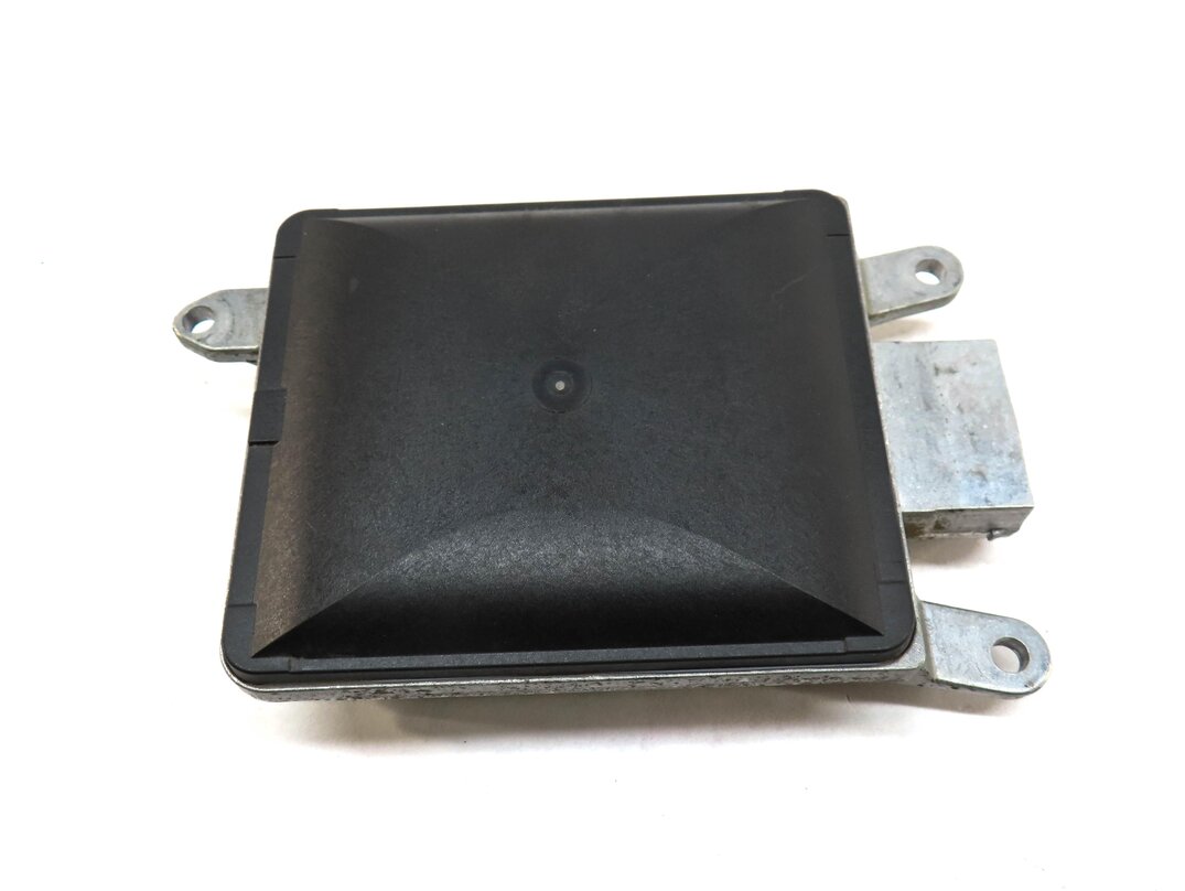 Thumbnail 2: 2012 PORSCHE PANAMERA (970 G1) REAR LEFT BLIND SPOT ALERT RADAR SENSOR MODULE