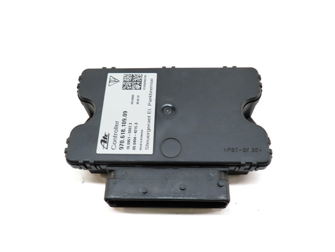 Thumbnail 2: 2012 PORSCHE PANAMERA (970 G1) EMERGENCY HILL PARKING BRAKE CONTROL MODULE