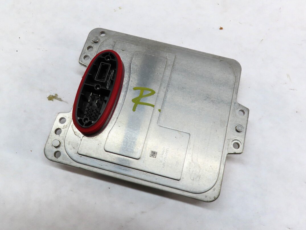 2012 PORSCHE PANAMERA (970 G1) RIGHT HEADLIGHT HEAD LAMP BALLAST MODULE