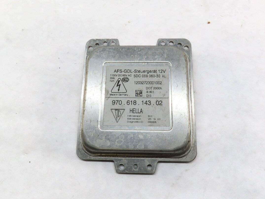Thumbnail 3: 2012 PORSCHE PANAMERA (970 G1) RIGHT HEADLIGHT HEAD LAMP BALLAST MODULE