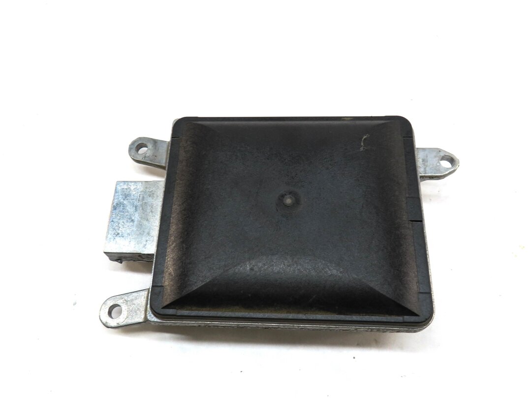 Thumbnail 2: 2012 PORSCHE PANAMERA (970 G1) REAR RIGHT BLIND SPOT ALERT RADAR SENSOR MODULE