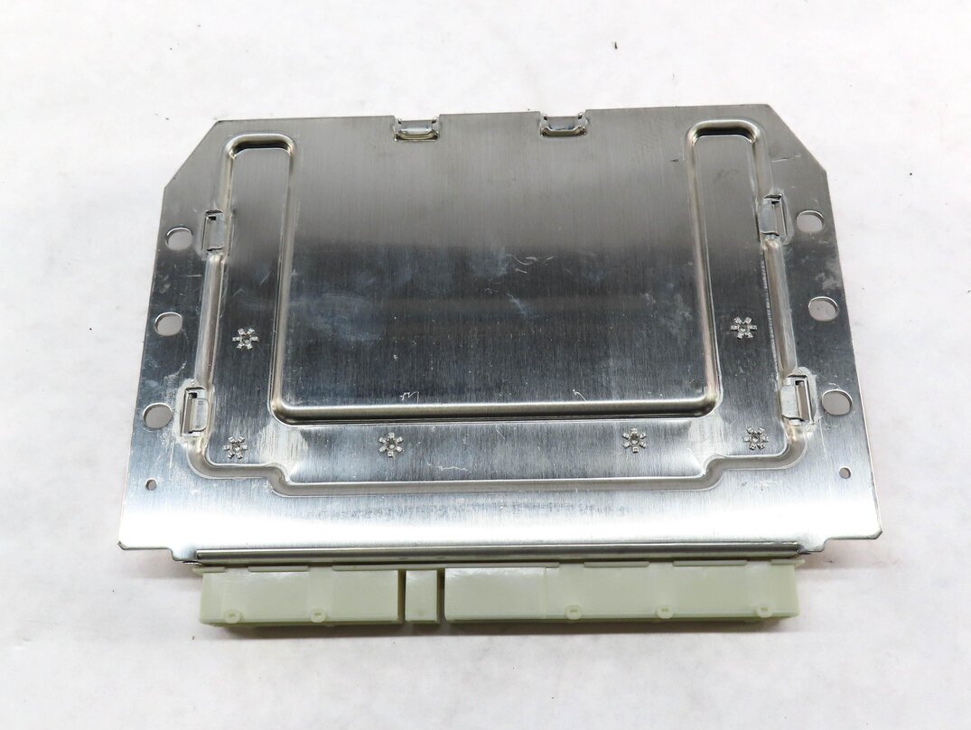Thumbnail 3: 2012 PORSCHE PANAMERA (970 G1) PASSIVE STABILITY CONTROL MODULE