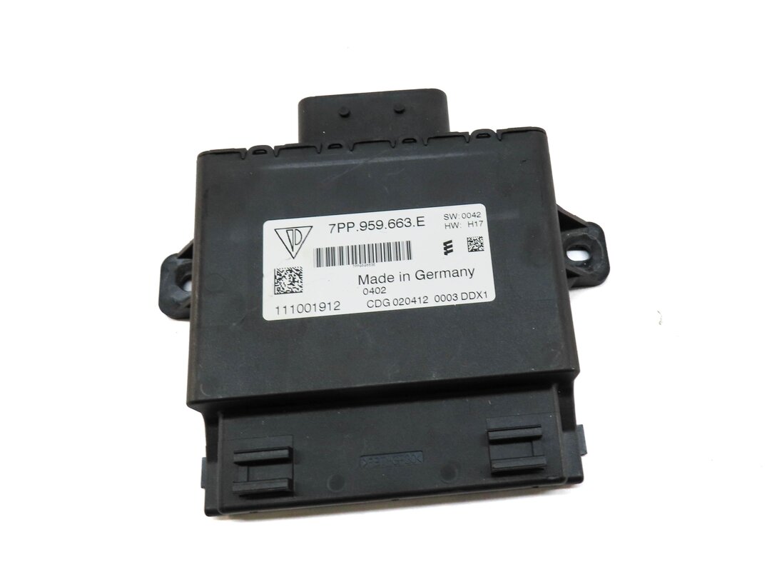 Thumbnail 2: 2012 PORSCHE PANAMERA (970 G1) VOLTAGE CONVERTER STABILISER CONTROL MODULE