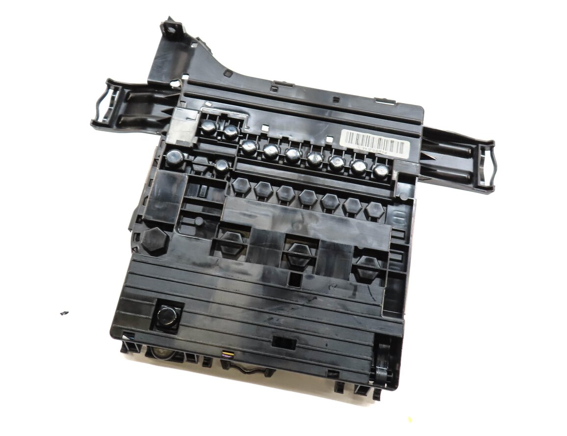 2012 PORSCHE PANAMERA (970 G1) POWER DISTRIBUTION FUSE RELAY BOX