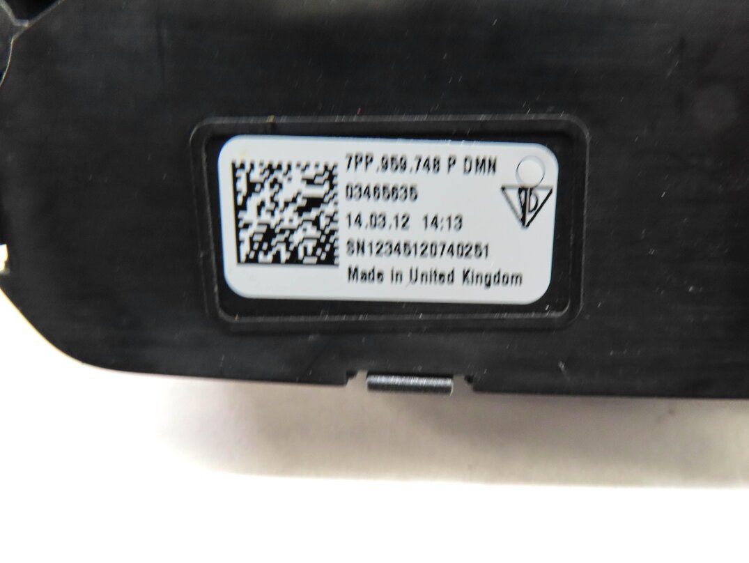 Thumbnail 5: 2012 PORSCHE PANAMERA 970 G1 FRONT RIGHT PASSENGER SEAT ADJUST SWITCH w/ LUMBAR