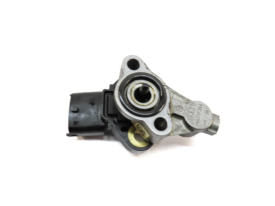 Thumbnail 3: 2012 PORSCHE PANAMERA (970 G1) 3.6L M46 V6 ENGINE OIL PRESSURE SENSOR