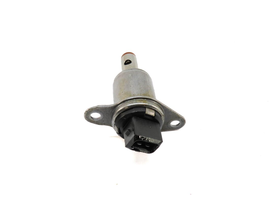 Thumbnail 2: 2012 PORSCHE PANAMERA (970 G1) 3.6L M46 V6 ENGINE CAMSHAFT ADJUSTER SOLENOID