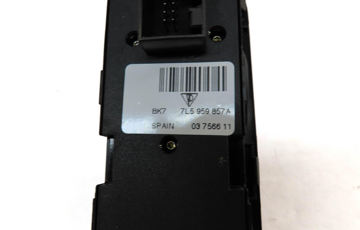 Thumbnail 5: 2003-2010 PORSCHE CAYENNE (955 957) LEFT FRONT DRIVER DOOR WINDOW SWITCH (BLACK)