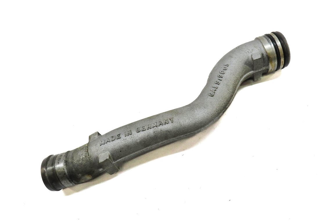 Thumbnail 1: 2004 PORSCHE CAYENNE (955) 4.5L M48 V8 ENGINE LOWER COOLANT PIPE