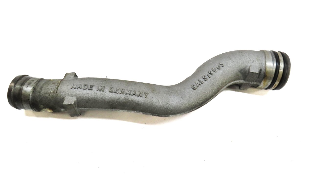 Thumbnail 3: 2004 PORSCHE CAYENNE (955) 4.5L M48 V8 ENGINE LOWER COOLANT PIPE