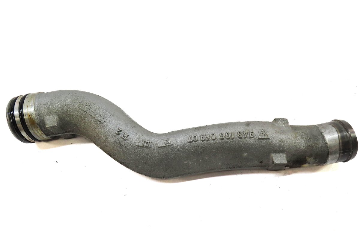 Thumbnail 4: 2004 PORSCHE CAYENNE (955) 4.5L M48 V8 ENGINE LOWER COOLANT PIPE
