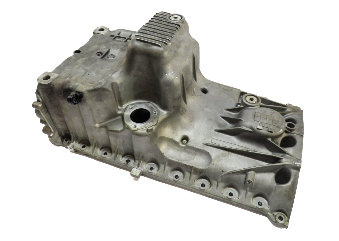 2003-2006 PORSCHE CAYENNE (955) 4.5L V8 ENGINE - OIL PAN (NON TURBO)