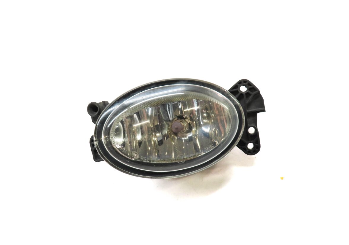 06-11 MERCEDES C250 C350 E300 GL320 GL450 R320 R350 R500 - RIGHT FOG LIGHT LAMP