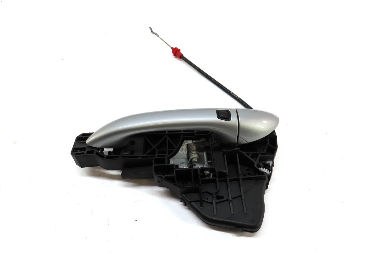 Thumbnail 2: 2009 MERCEDES GL450 (X164) LEFT REAR EXTERIOR DOOR HANDLE (IRIDIUM SILVER)