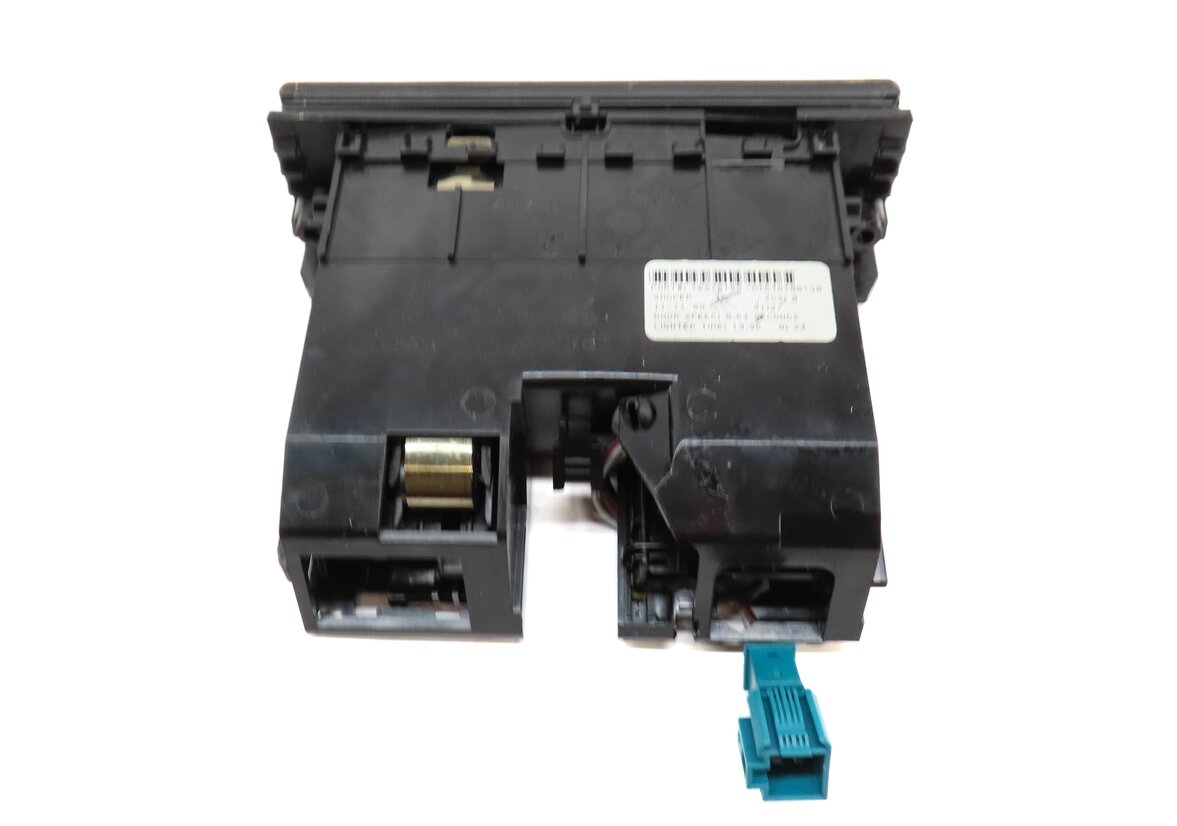 Thumbnail 4: 2009 MERCEDES GL450 (X164) FRONT DASH ASHTRAY w/ 12V SOCKET & FINELINE WOOD TRIM