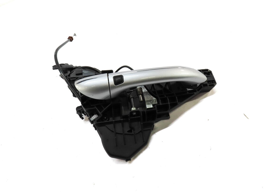 2009 MERCEDES GL450 (X164) FRONT RIGHT PASSENGER EXTERIOR DOOR HANDLE (SILVER)