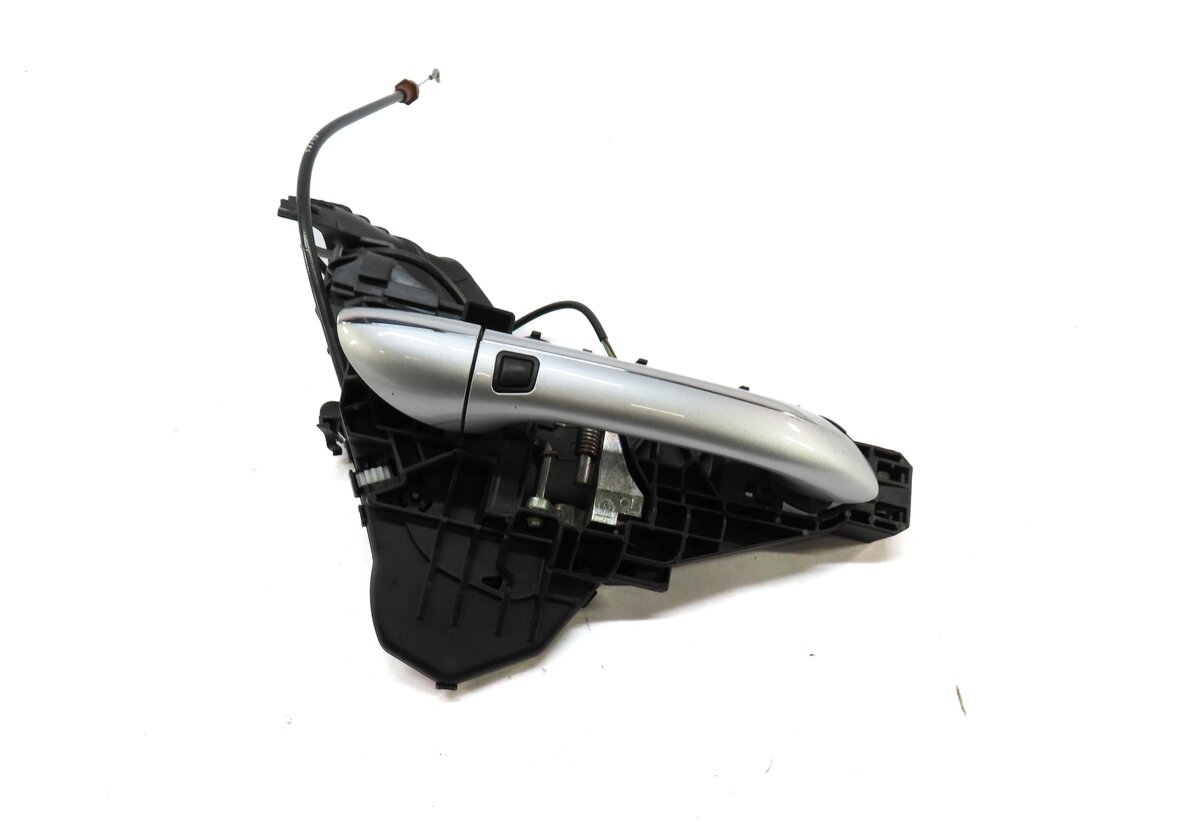 Thumbnail 2: 2009 MERCEDES GL450 (X164) FRONT RIGHT PASSENGER EXTERIOR DOOR HANDLE (SILVER)